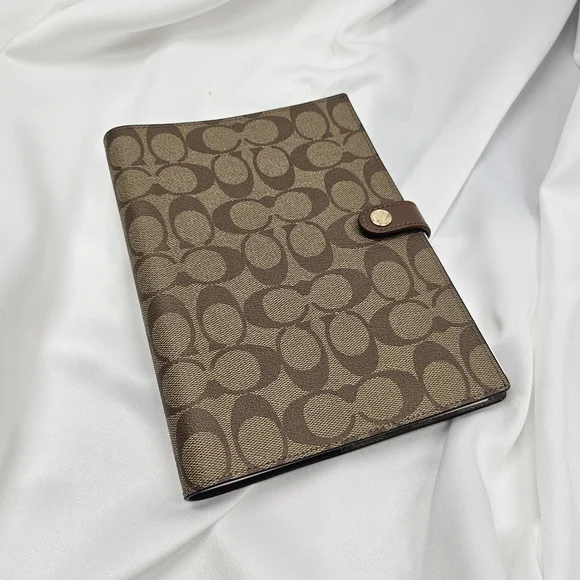 Coach Signature Canvas Notebook Cover Planner Binder Brown Khaki Snap Closure - Picture 2 of 10